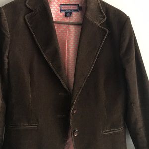 Vineyard vines